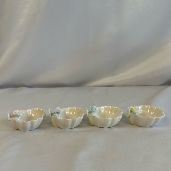 Vintage Bone China Mini Scalloped Round Place Card Holders with Flowers -4 - Picture 6 of 12